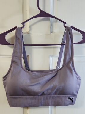 Puma Lavender Scoop Neck Sports Bra With Removable Pads.